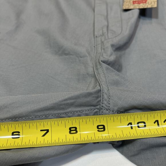 Levi’s Carrier Cargo Shorts Men’s 36 Light Gray NWT 100% Cotton Loose Fit - Picture 11 of 14